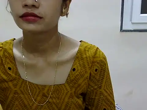 Snapshot of Kulsum_S chatting on 05-19-26, 01:50 Kulsum S online show from 05-19-26, 01:50