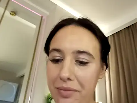 MavisReeve online show from 03-30-26, 03:46