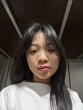 Lyn-be99 online show from 04-23-26, 01:29