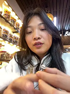 Lyn-be99 online show from 04-23-26, 02:41