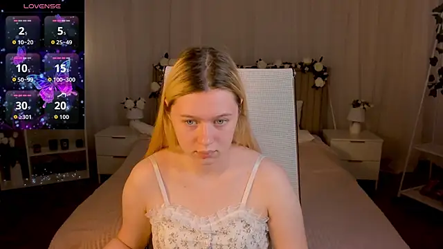 CelestineMauriac online show from 06-12-26, 07:57