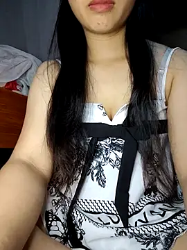 Snapshot of linhtay_ chatting on 07-07-26, 04:37 linhtay online show from 07-07-26, 04:37