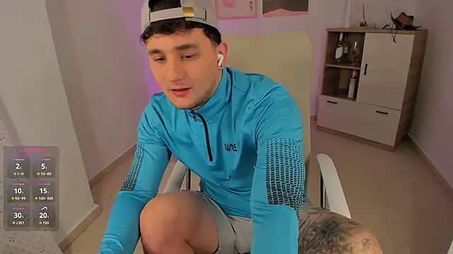 Massimo Fiore online show from 02-27-26, 02:44