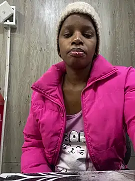 PrimaDonnaxx online show from 04-17-26, 01:47