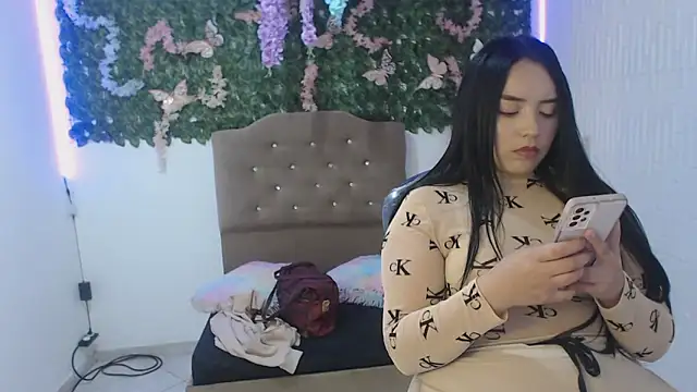 adara cute 69 online show from 02-12-26, 07:53