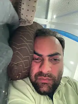 hardlysuck online show from 03-04-26, 04:13