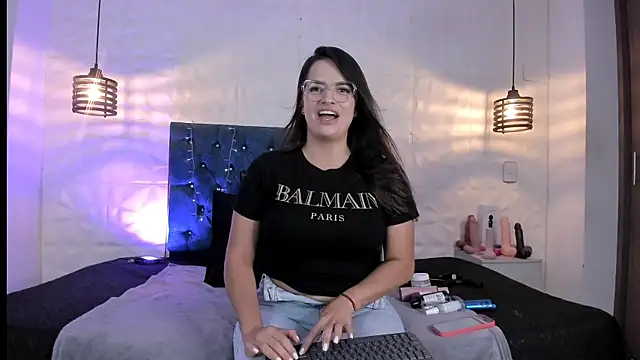 Snapshot of samantha_foxyy chatting on 05-18-26, 11:16 samantha foxyy online show from 05-18-26, 11:16