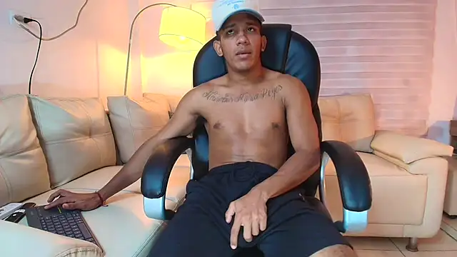 ricky spensar23cm  online show from 04-26-26, 01:25