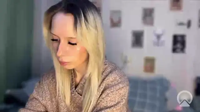 DellaCampbell online show from 02-04-26, 02:12