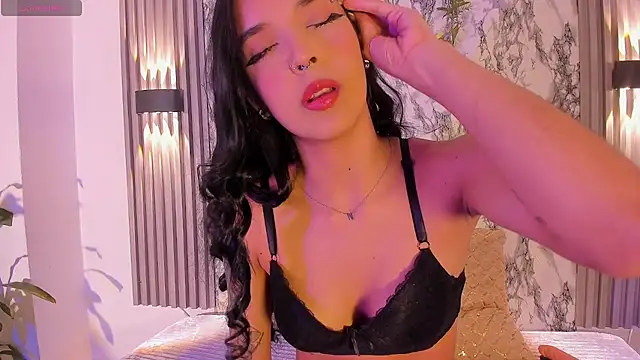 ChloeeMasonn online show from 07-25-26, 12:25