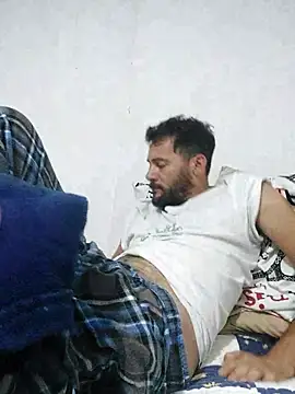 Snapshot of Erickpritz_xh chatting on 02-08-26, 04:38 Erickpritz xh online show from 02-08-26, 04:38