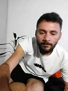 Snapshot of Erickpritz_xh chatting on 03-15-26, 09:21 Erickpritz xh online show from 03-15-26, 09:21