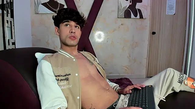 PRETTY COCK1 online show from 03-22-26, 02:09