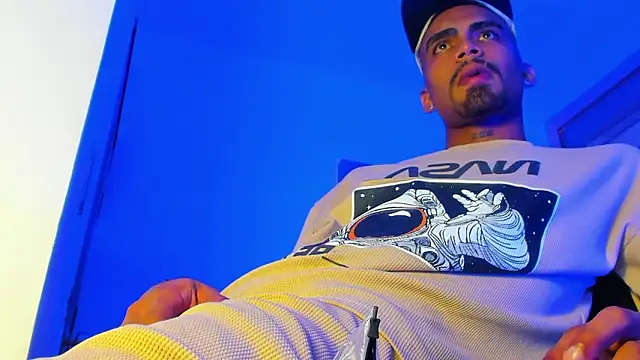 Rpoolrboy online show from 03-18-26, 08:17