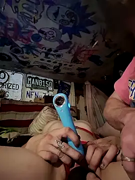 Snapshot of nighttimebutterfly chatting on 03-14-26, 06:41 nighttimebutterfly online show from 03-14-26, 06:41