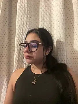 Violetta pinkk1 online show from 02-16-26, 04:30