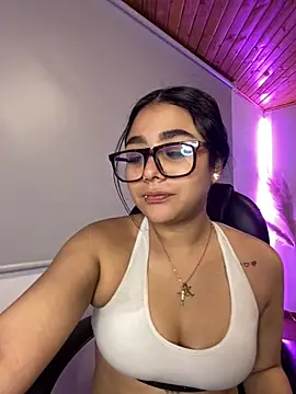 Violetta pinkk1 online show from 03-06-26, 12:18