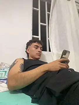 vanilla Kush online show from 02-12-26, 04:51