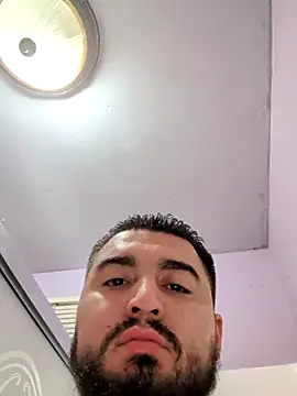 Snapshot of thebestneighbor chatting on 03-22-26, 02:15 thebestneighbor online show from 03-22-26, 02:15