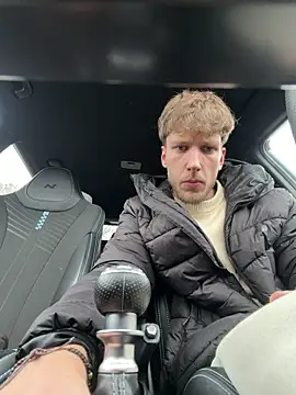 YoungSkinnyBoy20 online show from 02-16-26, 12:01