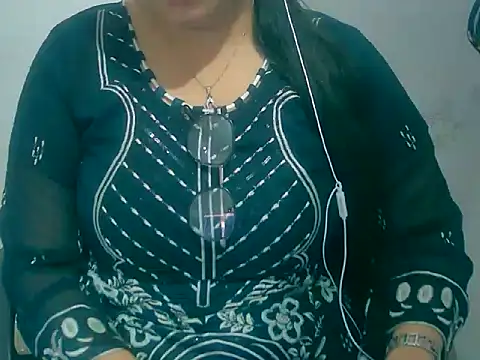 Cute Aliyaa online show from 03-12-26, 08:53