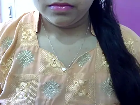 Cute Aliyaa online show from 04-03-26, 09:51