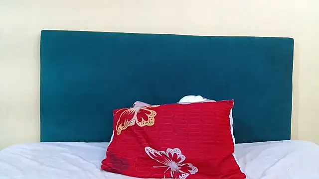 FreakyMelanin18 online show from 04-11-26, 11:42