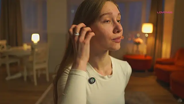 SharaNewbern online show from 02-26-26, 01:43