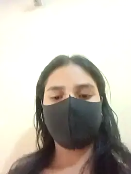 Mahira-- online show from 05-17-26, 03:59