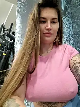 TattooGirlAlia online show from 12-25-24, 06:19