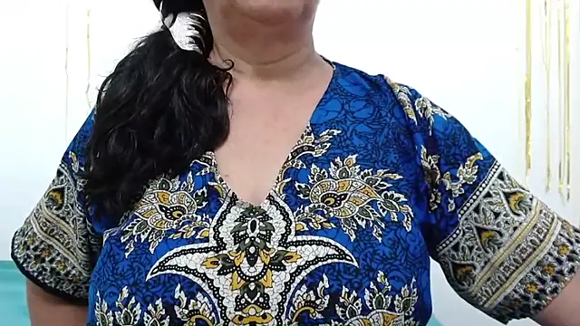 ElizabethMiler online show from 02-18-26, 02:40