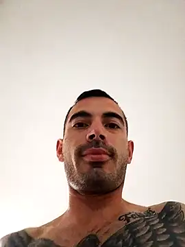 Snapshot of Mlo69 chatting on 03-08-26, 11:08 Mlo69 online show from 03-08-26, 11:08