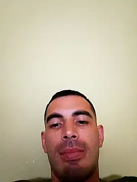 Snapshot of Mlo69 chatting on 03-22-26, 04:38 Mlo69 online show from 03-22-26, 04:38