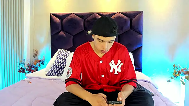 Dominik Souza online show from 05-28-26, 05:43
