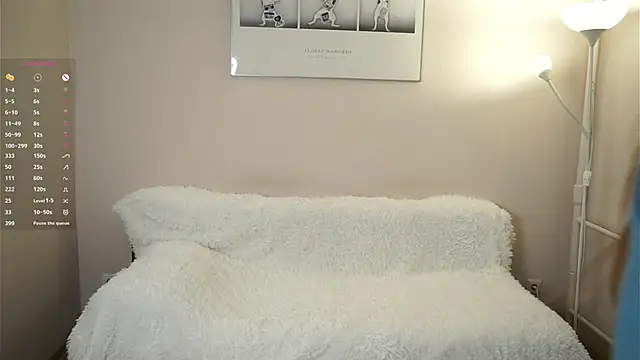 LoraLynn online show from 02-11-26, 02:55