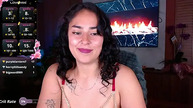 Snapshot of Iris_colette chatting on 05-15-26, 11:01 Iris colette online show from 05-15-26, 11:01
