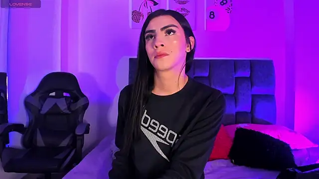 Isabella Moon9 online show from 04-24-26, 11:56