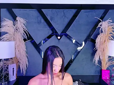 KylieWhitee online show from 02-05-26, 04:17