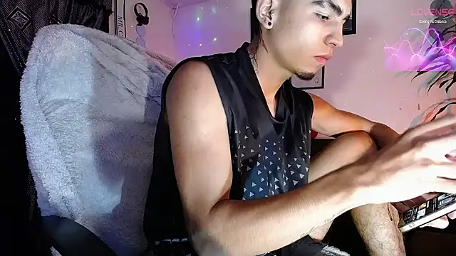 tiancam online show from 04-18-26, 02:26