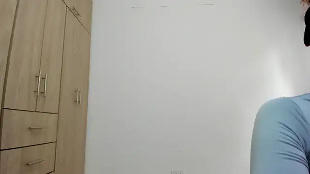 Hannakitten77 online show from 02-25-26, 10:41