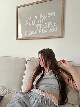 houseofnova online show from 03-11-26, 09:04