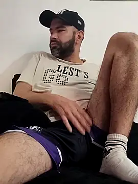 hairyandbigmann online show from 02-05-26, 02:33