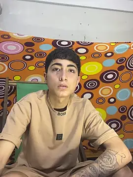 Snapshot of MichaelMiller20261 chatting on 03-13-26, 07:20 MichaelMiller20261 online show from 03-13-26, 07:20