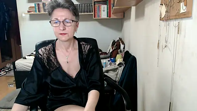 katemodel online show from 10-05-25, 07:07
