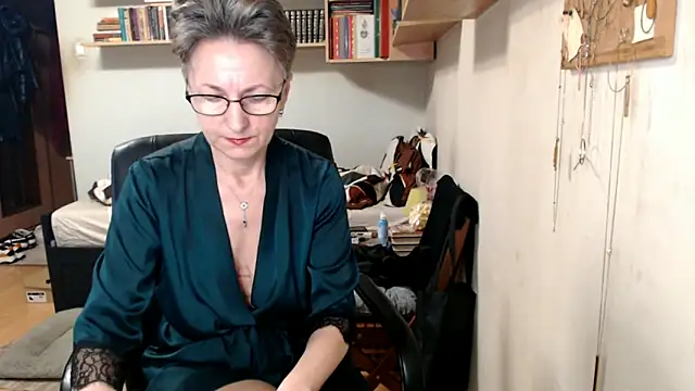 katemodel online show from 10-07-25, 06:10