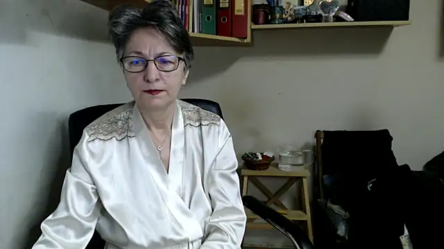 katemodel online show from 11-30-25, 07:34