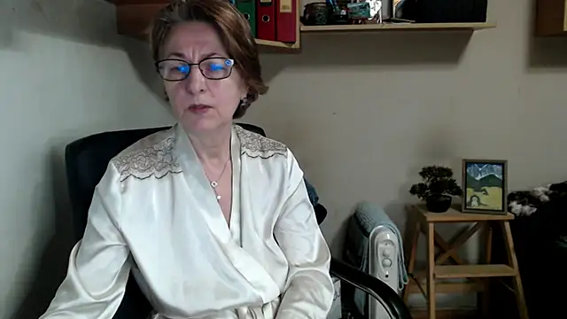 katemodel online show from 04-04-26, 07:06