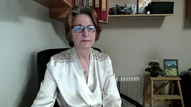 katemodel online show from 04-18-26, 06:28