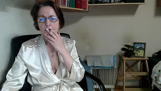 katemodel online show from 05-16-26, 10:36