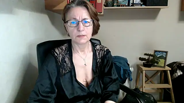 katemodel online show from 06-12-26, 06:45